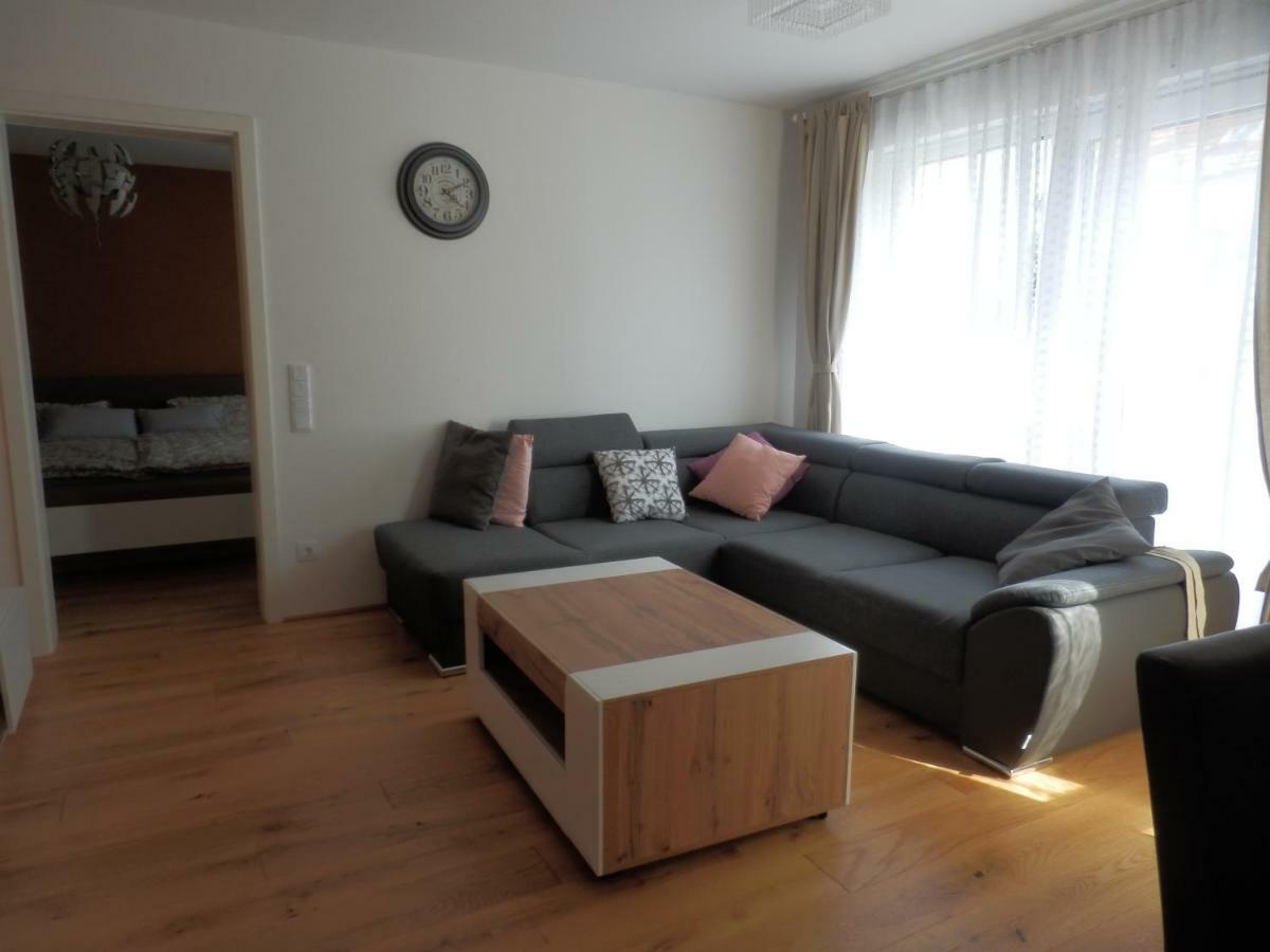 Spacious, Modern 1-Bdrm Apt Near Vic & Austria Ctr Daire Viyana Dış mekan fotoğraf