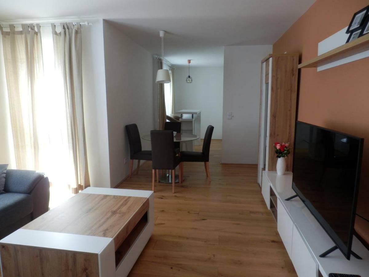 Spacious, Modern 1-Bdrm Apt Near Vic & Austria Ctr Daire Viyana Dış mekan fotoğraf