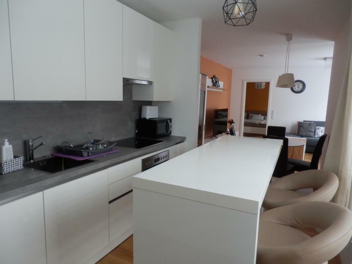 Spacious, Modern 1-Bdrm Apt Near Vic & Austria Ctr Daire Viyana Dış mekan fotoğraf