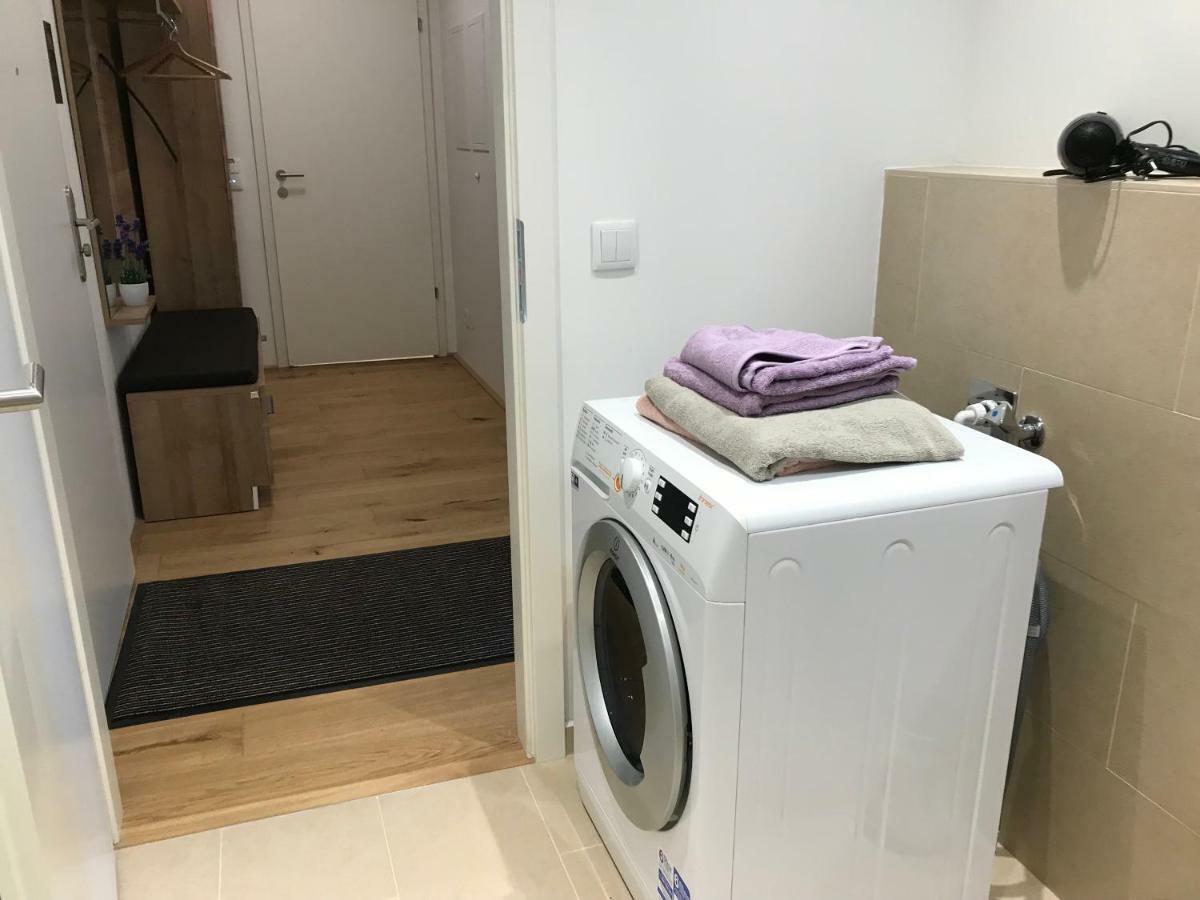 Spacious, Modern 1-Bdrm Apt Near Vic & Austria Ctr Daire Viyana Dış mekan fotoğraf